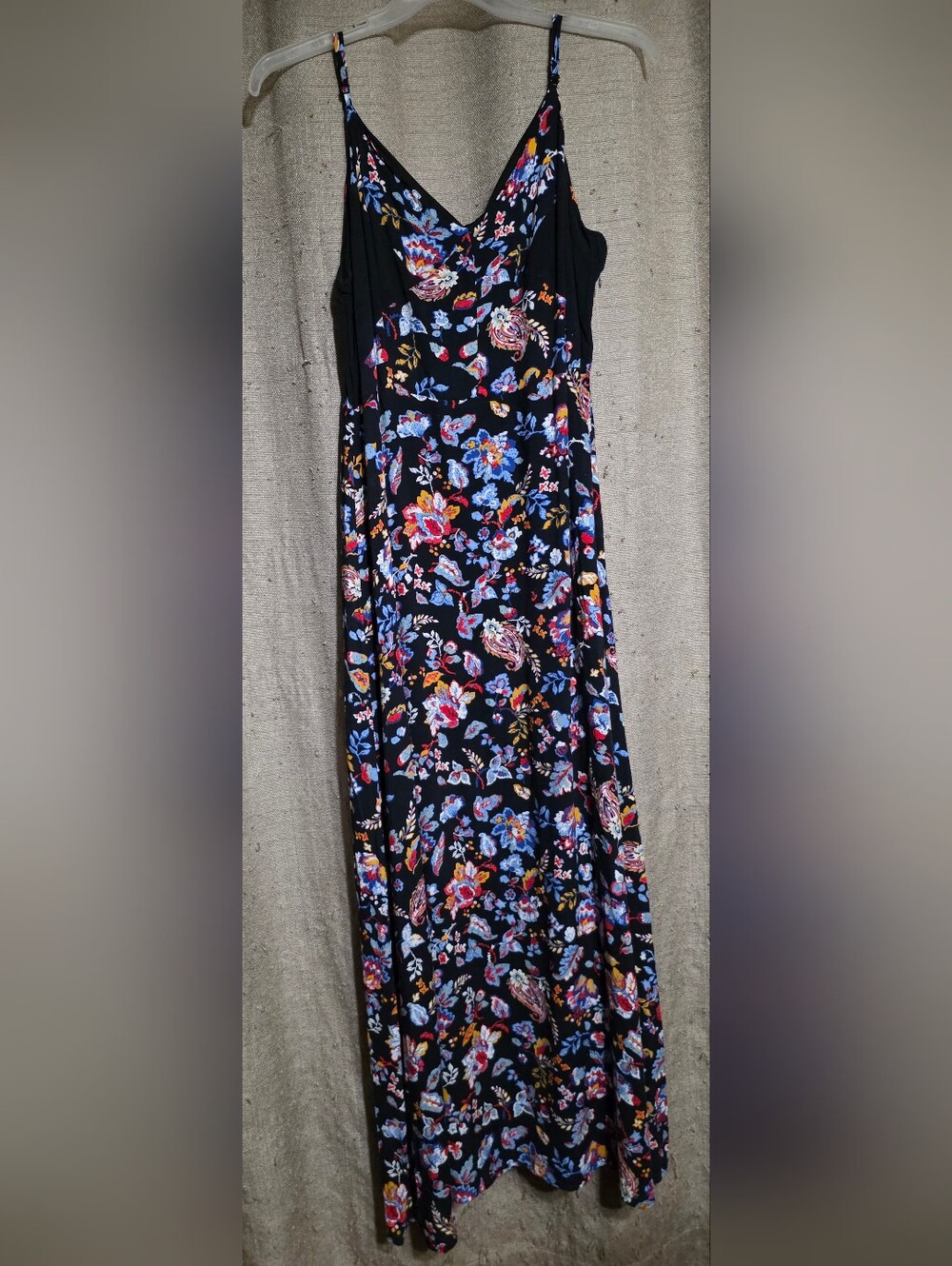 Xhilaration SZ L Navy Blue Spaghetti Strap V-Neck Maxi Dress Floral Print
